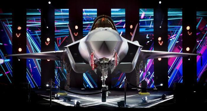 Hollanda ilk F35A savaş uçağını görkemli törenle teslim aldı