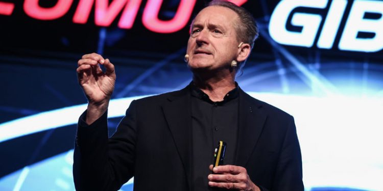 Sessiz ve çevreyi kirletmeyen yeni nesil uçaklar geliyor