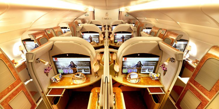 Emirates 3,7 m2’lik süitlerini hizmete aldı
