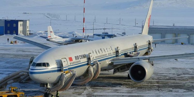 Air China uçağı Sibirya’ya zorunlu indi