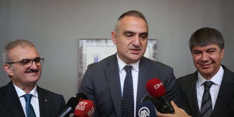 “Türkiye, turizmde umduğunu bulacak”