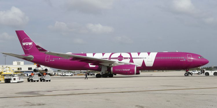 İzlandalı Wow Air tüm uçuşlarını durdurdu