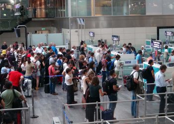 Tarihi uçuşa yoğun ilgi