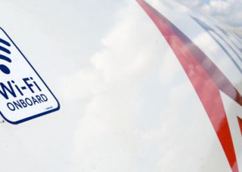 Uçakta internete 5.463 Euro fatura geldi