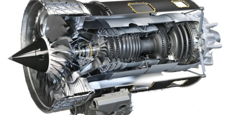 Rolls-Royce yeni iş jeti motorunu teslim etti