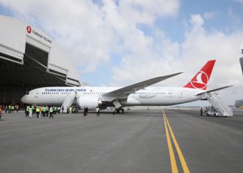 THY’nin yeni uçağı 787 Dreamliner İstanbul’da