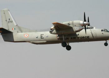 Kayıp askeri uçağın enkazı bulundu