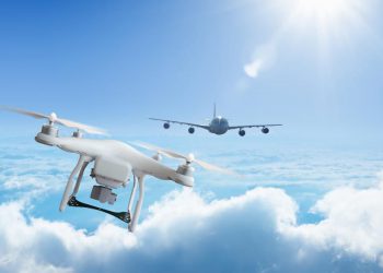 Sabiha Gökçen’de drone alarmı