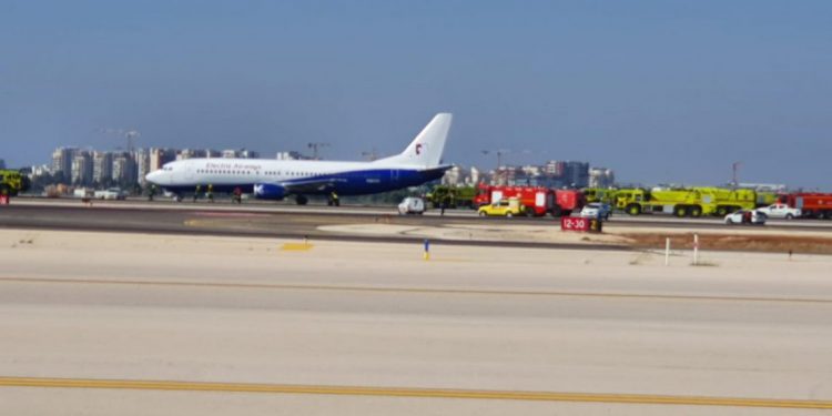 İsrail’de bir uçak acil iniş yaptı