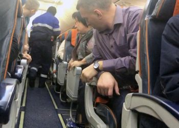 Aşırı alkollü yolcuyla uçar mısınız?