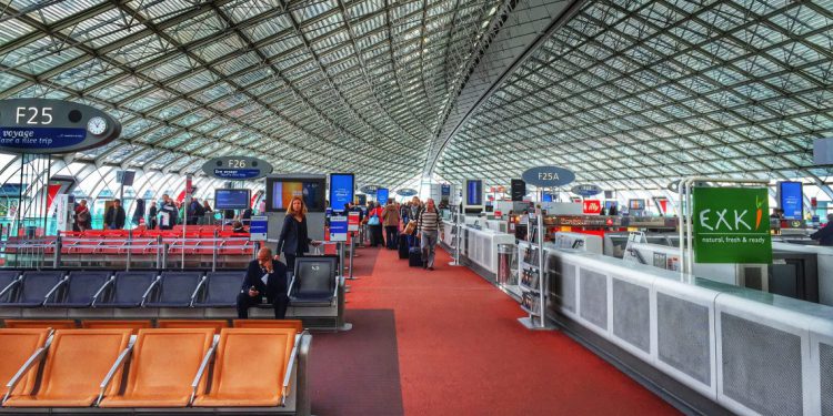 Fransa’dan uçak biletlerine ‘ekoloji vergisi’