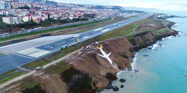 Trabzon’da pisten çıkan uçağın ilk kaza raporu geldi
