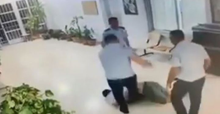 Ercan Havalimanı’nda polis şiddeti