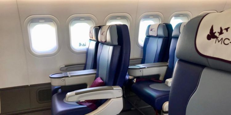 Rusya’nın yeni uçağı MC-21 fuara böyle hazırlandı!