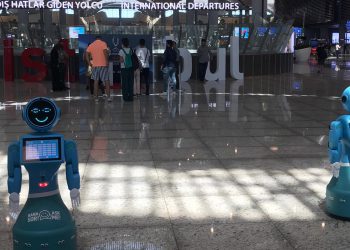 İstanbul Havalimanı’nda robotlar iş başında
