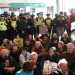 Londra Havalimanı’nda iklim değişikliği protestoları başladı