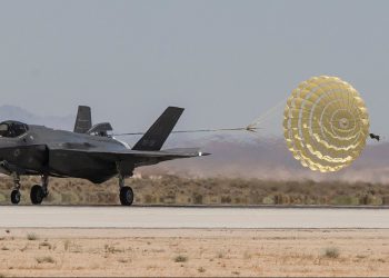 F-35A kuyruk paraşütü sorunu mu yaşıyor?