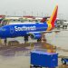 Southwest, 2 adet 737NG uçağını yere indirdi