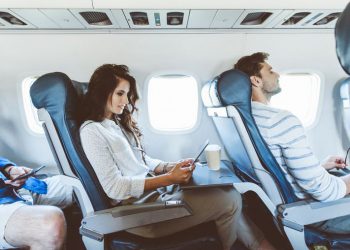 Uçakta kıyafette dikkat edilecek 5 husus