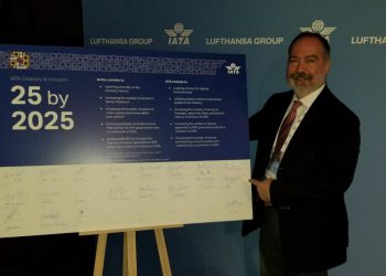 Pegasus’tan cinsiyet ayrımına karşı imza