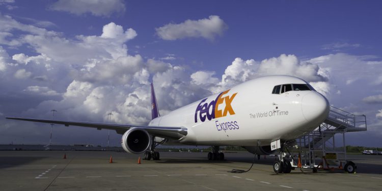 İstanbul’dan Paris’e hava kargo köprüsü