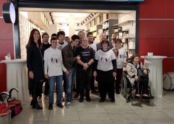 Sabiha Gökçen’den İZEV’e destek