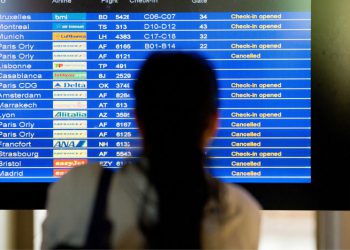 Fransa’ya gidecekler dikkat; bugün grev var!