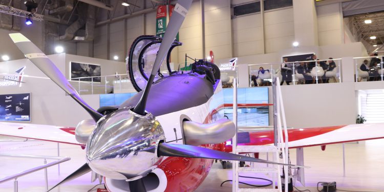 Hürkuş Kuveyt’te boy gösterecek