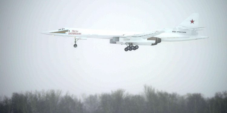 TU-160M ilk uçuşunu gerçekleştirdi