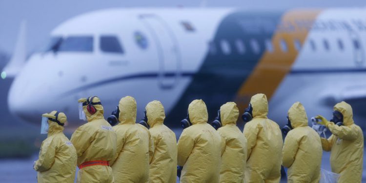 Uçakta bulaşıcı hastalıklardan nasıl korunursunuz?