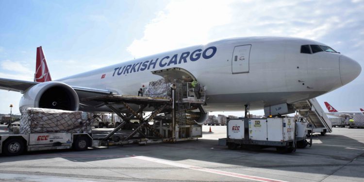 Turkish Cargo’dan Çin’e insani yardım seferi