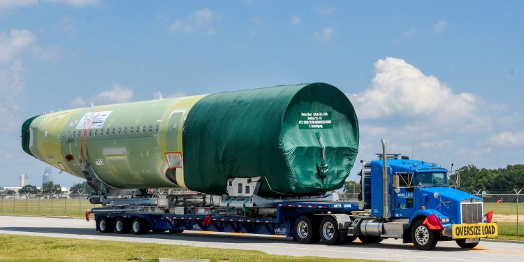 Airbus, uçak üretimini ayda 48’e düşürdü