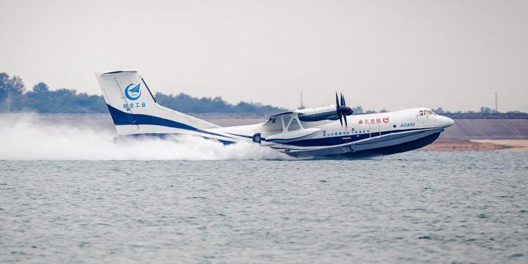 Çinli amfibi uçak AG600 testlere yeniden başladı