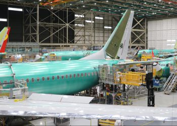 Boeing 27 bin çalışanıyla işbaşı yapıyor