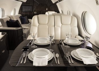 Nisan’da iş jeti uçuşları yüzde 79 azaldı