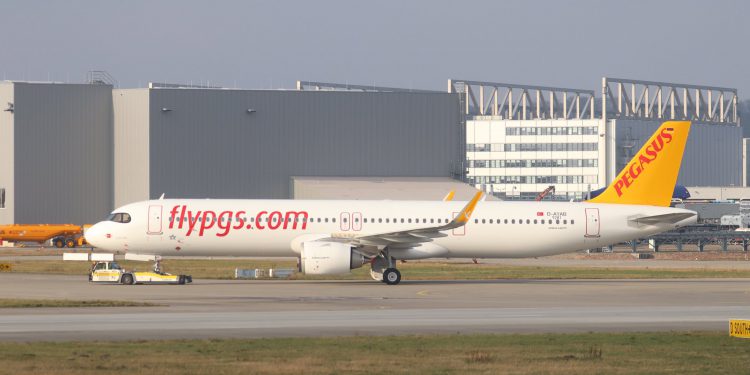 Pegasus iki uçağı daha filosuna kattı