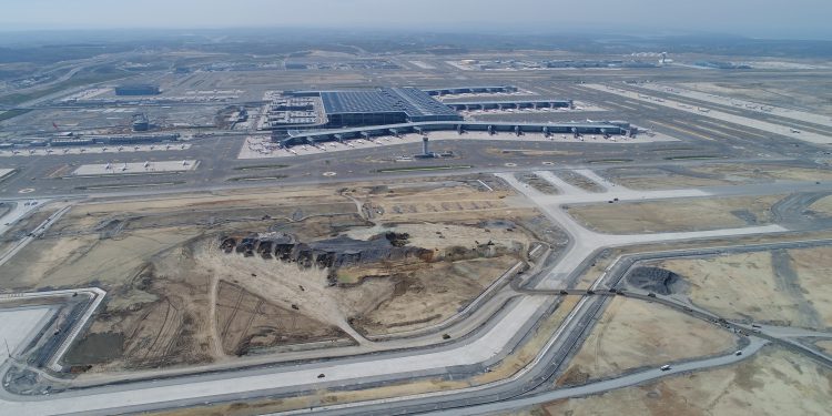 İGA, 3. pist için SHGM’ye başvurusunu yaptı