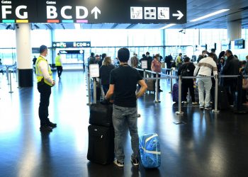 Viyana Havalimanı’nda 190 Euro’ya Covid-19 testi yapılıyor