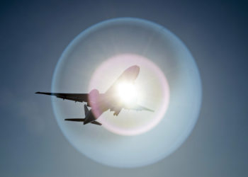 China Southern’in uçağı adeta güneşle dans etti