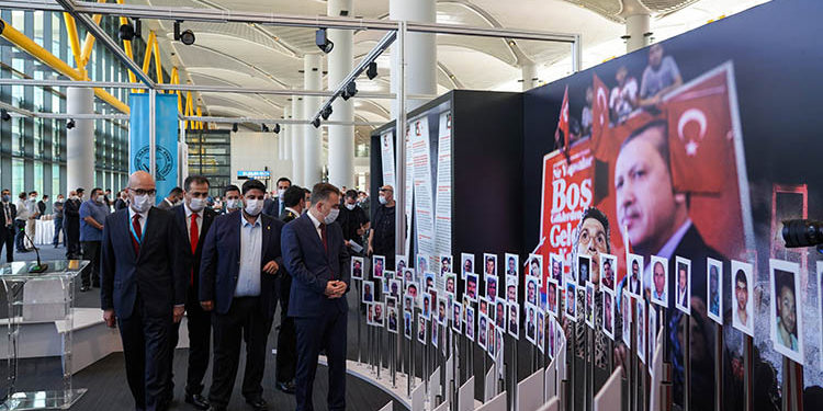 15 Temmuz fotoğrafları İstanbul Havalimanı’nda sergileniyor