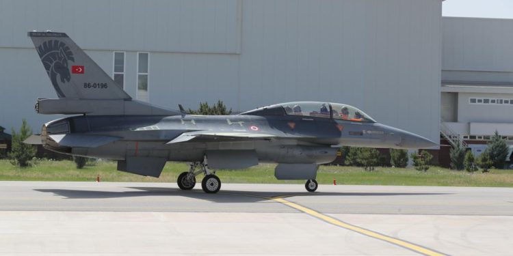 F-16’lar 20 yıl daha uçabilecek