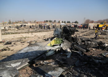 Ukrayna uçağı iki füze ile vuruldu, ilk füzede herkes ölmedi!