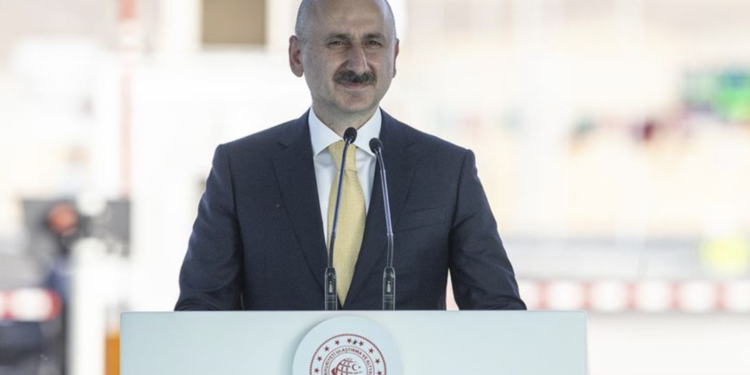 “Türksat 5A uydusu 30 Kasım’da uzaya fırlatılacak”