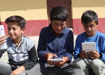 Savunma sanayisinden öğrencilere 21 bin tablet