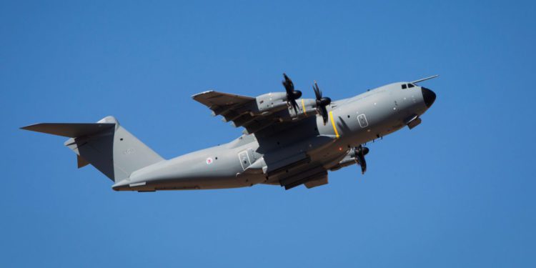 Lüksemburg, A400M askeri nakliye uçağını teslim aldı