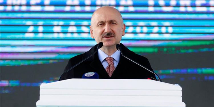 “Kayseri yılda 8 milyon yolcuya hizmet verecek”