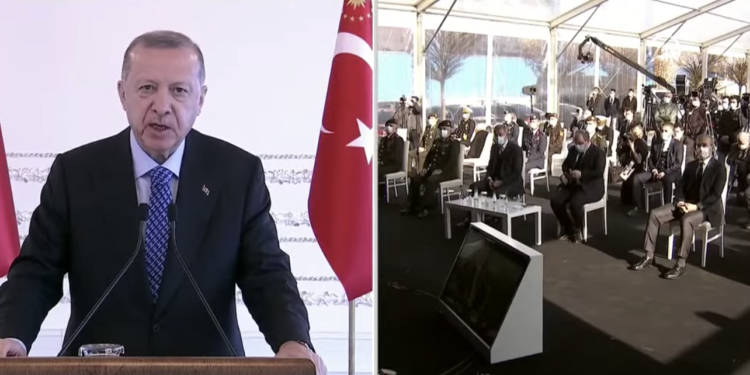 İlk milli helikopter motoru TEI-TS1400 teslim edildi