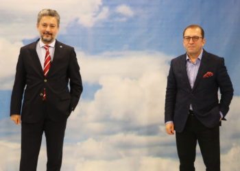 Koronavirüs aşıları uçaklarla nasıl taşınıyor?