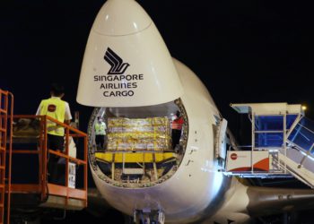 Singapur Airlines, ilk Covid-19 aşılarını Singapur’a taşıdı