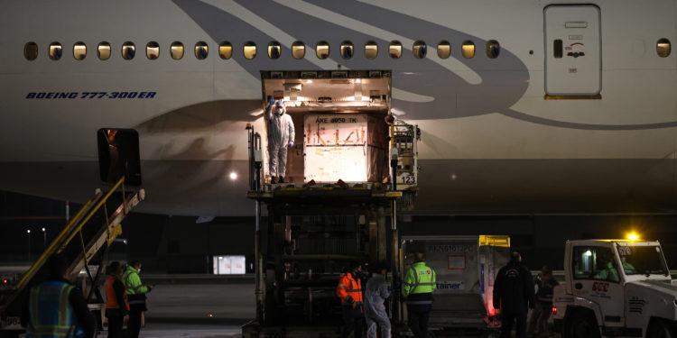 3,5 milyon doz aşı Türkiye’ye geldi